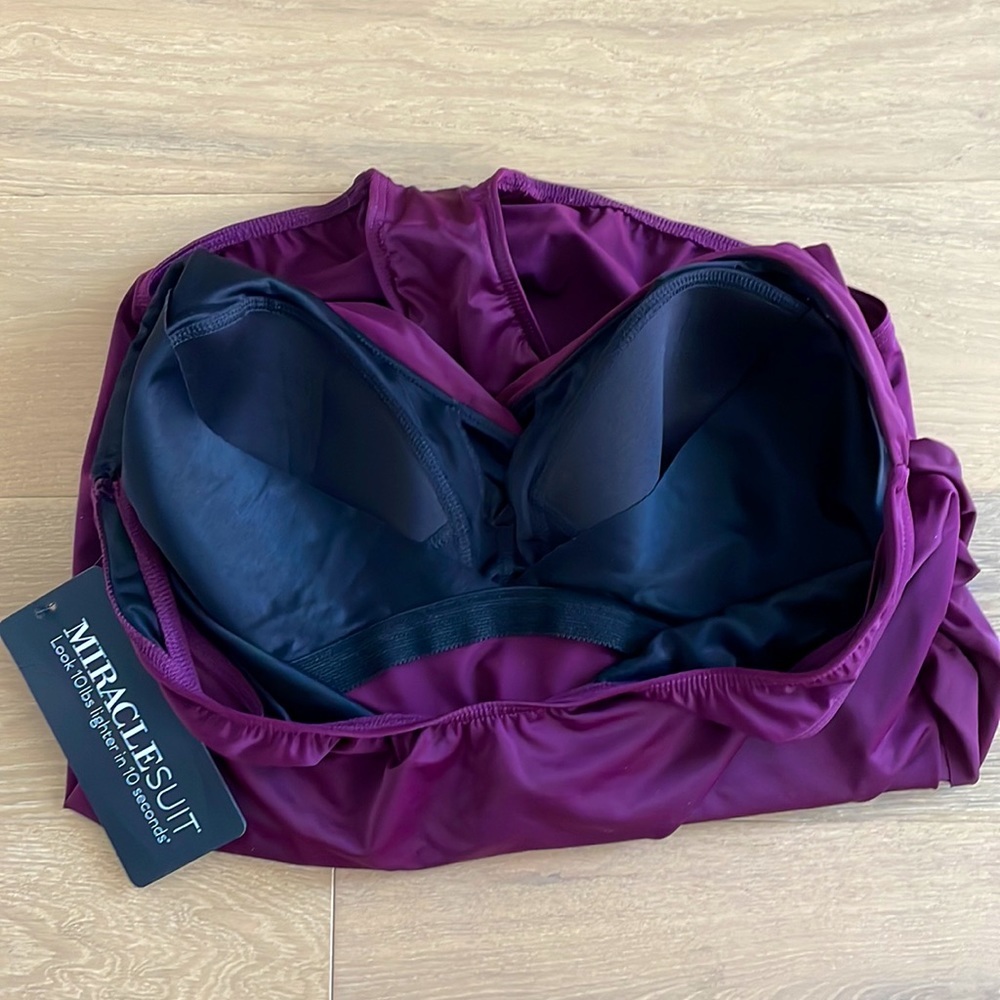Nwt Miraclesuit Womens Plus Size Solid Crossover One-Piece Style - 24W - Picture 6 of 6
